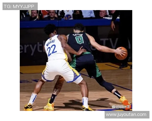 拉塞尔与塔图姆的对决谁能在NBA赛场上笑到最后